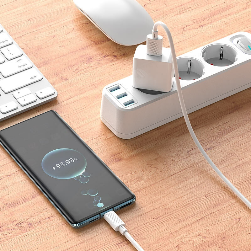 Chargeur mural à port unique de loisirs Hoco C106A EU Set USB TC Intérieur