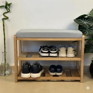Porte-chaussures 60cm en bois de hêtre avec assise en tissu anti-tache Gris Clair 