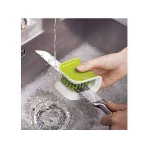 فرشاة لتنظيف السكاكين وأدوات المائدة والأدوات المنزلية الأخرى - أخضر