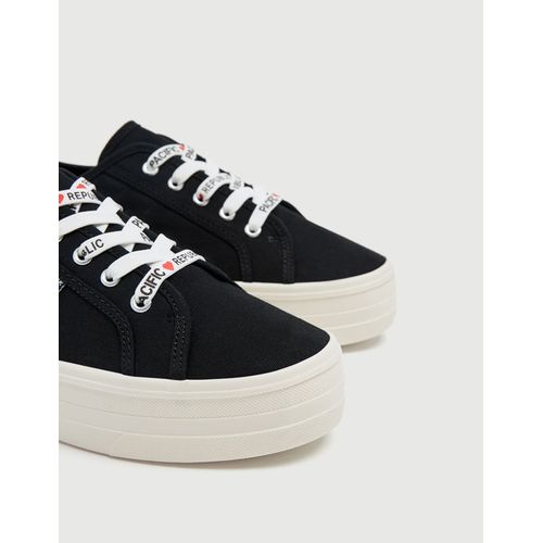 pull and bear basket