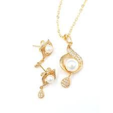  Xuping Jewelry Parure Collier Et Boucles Perles Blanche - Gold