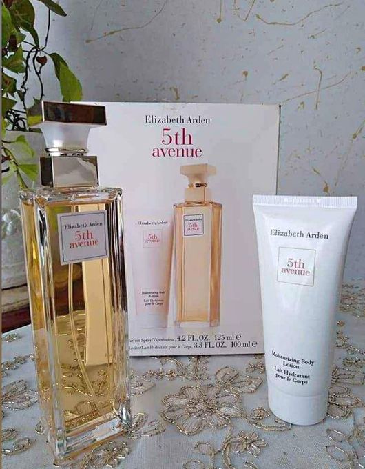  Elizabeth Arden Coffret Eau De Parfum 5TH Avenue 125 ML +Lait parfumé 100 ML