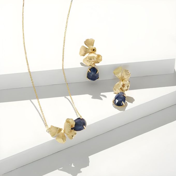  Ensemble Pansy Sodalite