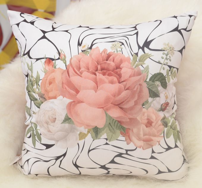  Coussin - Jeté - Décoratifs - NOIR- FLORAL- 40 X 40 Cm