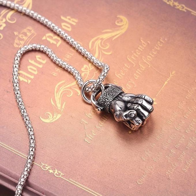  Collier pendentif poing pour Hommes