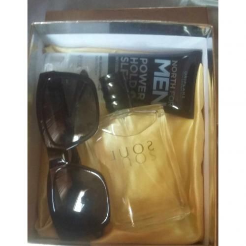  coffret original oriflame (EDT SOUL pour homme.lunette solaire uni-sexe.un gel pour cheveux)