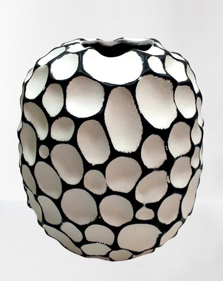  Vase avec anse en céramique-noir et blanc