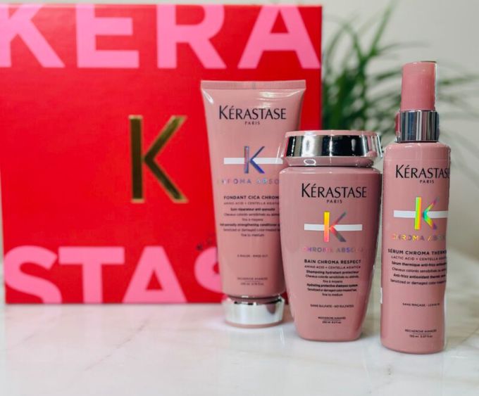  Kerastase COFFRET DE SOINS POUR CHEVEUX FINS COLORES \ CHROMA  ABSOLU